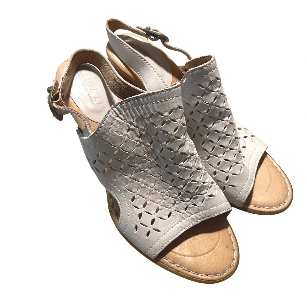 Born Laser Cut Leather Slingback Sandals Womens 6 White Boho Block Heel F20801